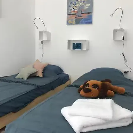 Nona Face A La Feriehus